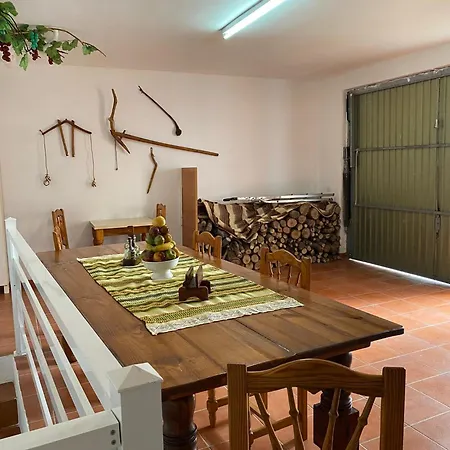 펜션 Rustic And Homely With A Canarian Style Bbq Oven *
